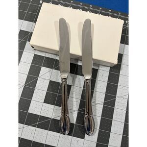 Wallace Venetian (2)‎ Dinner Knives 18/10 Stainless Flatware Glossy